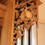 Schenkkan, beker en bord: symbolen van het Heilig Avondmaal